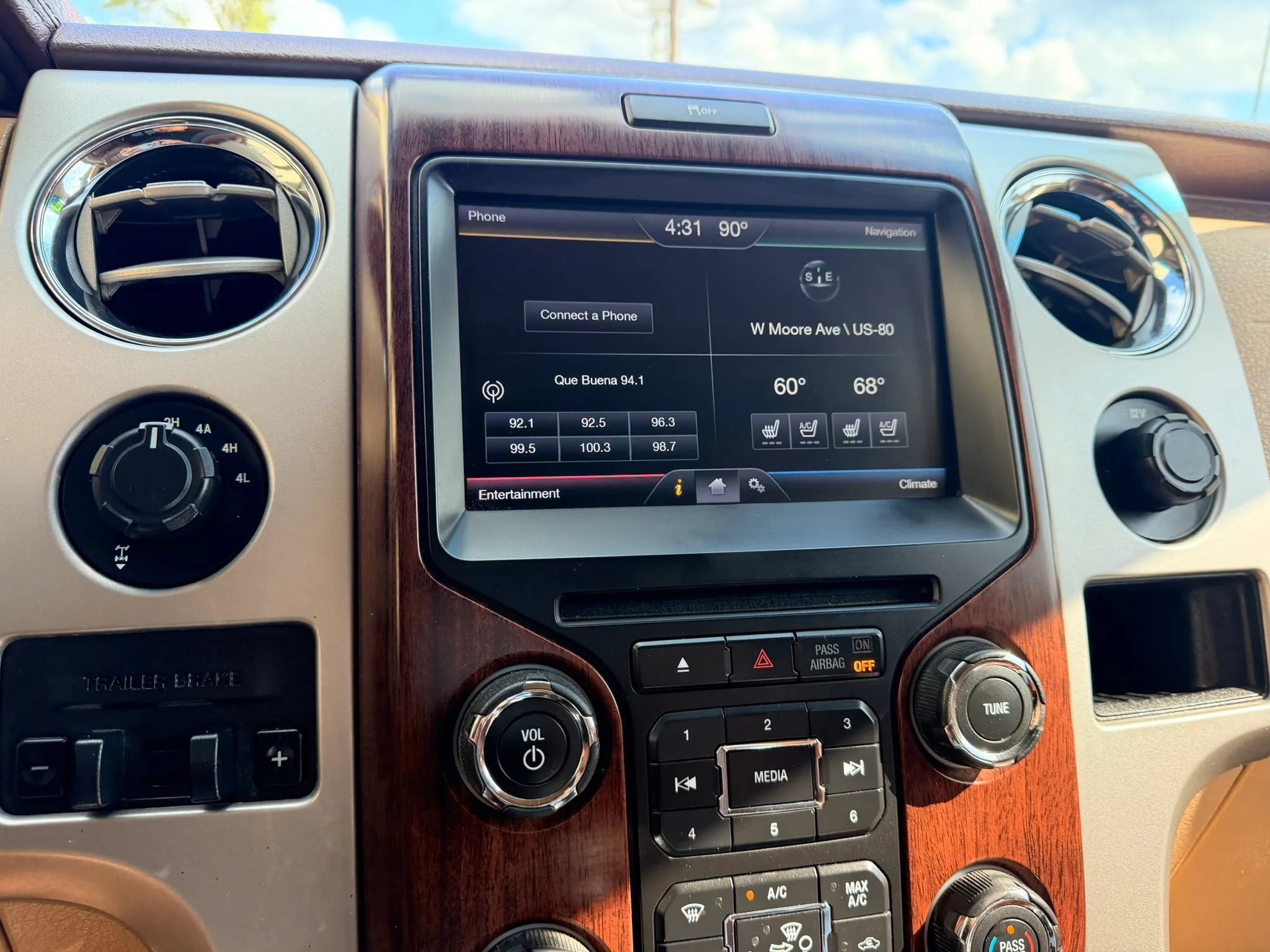 Used 2013 Ford F150 King Ranch w/ King Ranch Luxury Pkg AWD/4WD image 15