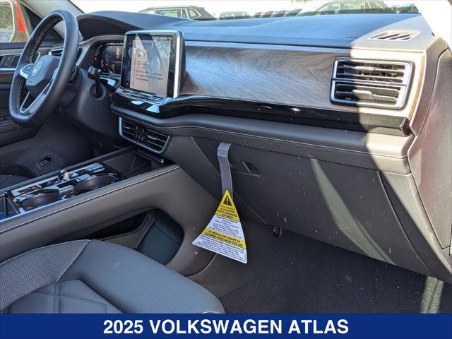 New 2025 Volkswagen Atlas SE AWD/4WD image 21