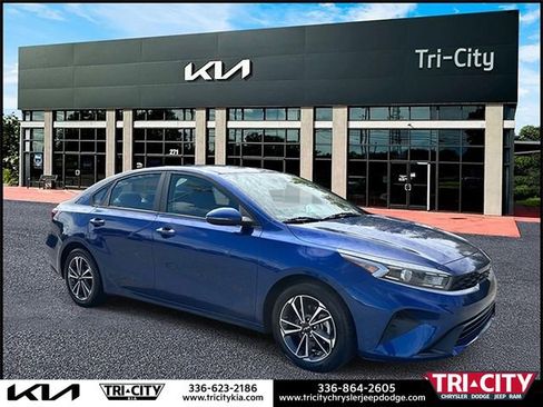 Used 2022 Kia Forte LXS w/ LXS Technology Package image 1