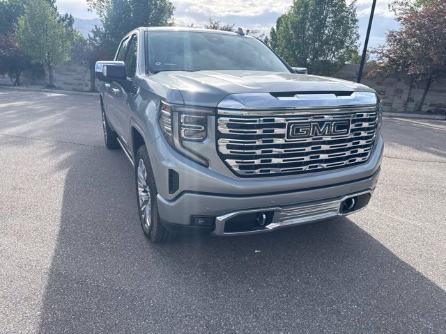 Used 2024 GMC Sierra 1500 Denali w/ Denali Reserve Package AWD/4WD image 18
