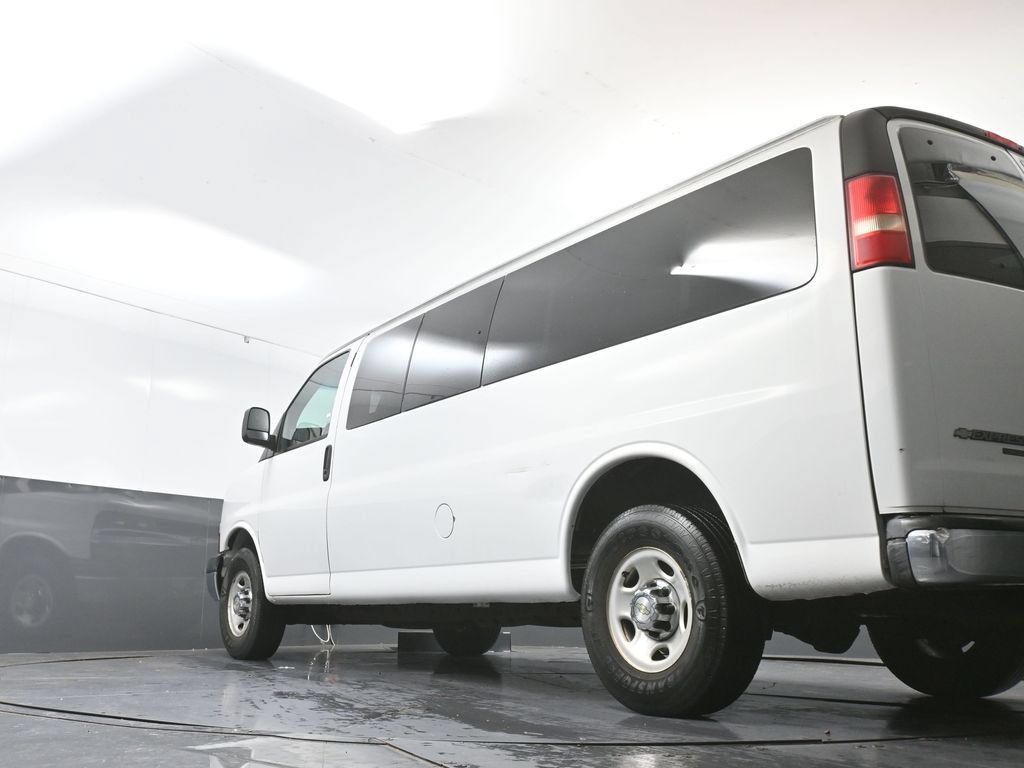 Used 2014 Chevrolet Express 3500 LT w/ LT Preferred Equipment Group RWD image 30