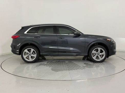 New 2025 Audi Q5 Premium Plus image 8