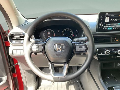 Used 2023 Honda Pilot EX-L image 6