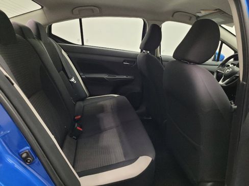 Used 2021 Nissan Versa SV FWD image 19
