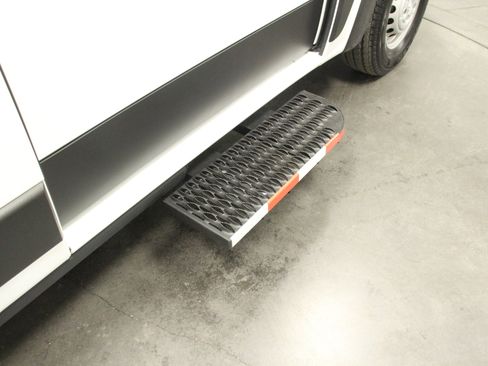 Used 2024 RAM ProMaster 3500 w/ Delivery Van Package image 11