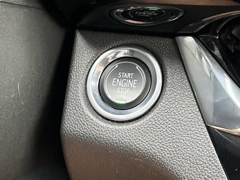Used 2025 Buick Envista Sport Touring FWD image 32