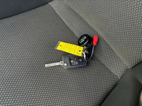 Used 2019 Volkswagen Jetta S image 13