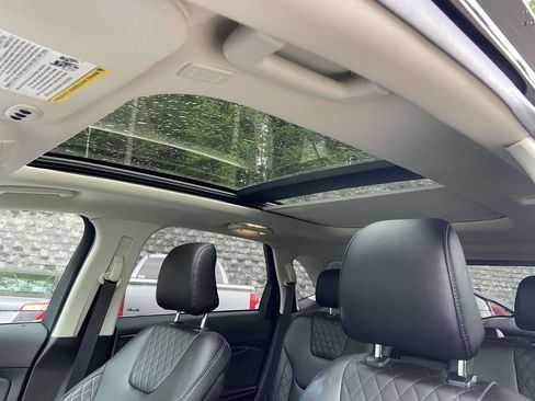 Used 2023 Ford Edge Titanium AWD/4WD image 19
