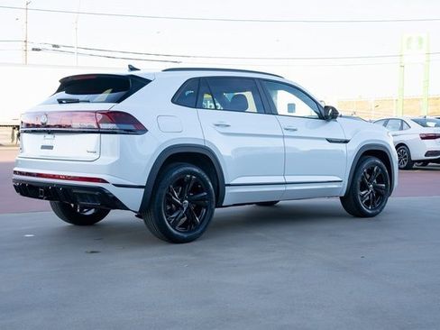 New 2026 Volkswagen Atlas Cross Sport SEL R-Line image 6