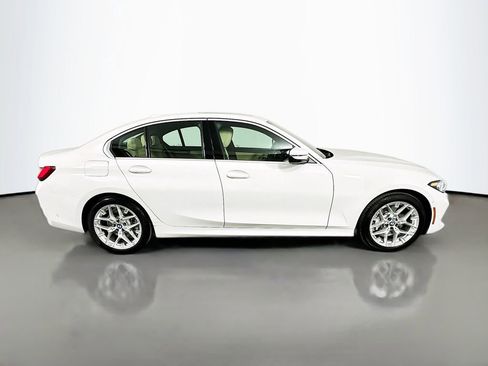 Used 2025 BMW 330i Sedan w/ Convenience Package image 4