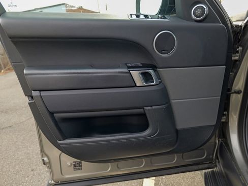 Used 2018 Land Rover Range Rover Sport Supercharged image 11