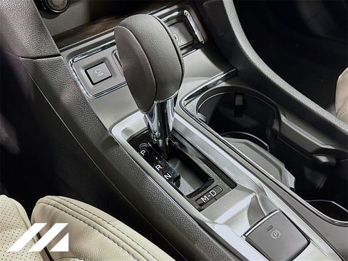 New 2025 Subaru Ascent Limited w/ Popular Package #2 image 18