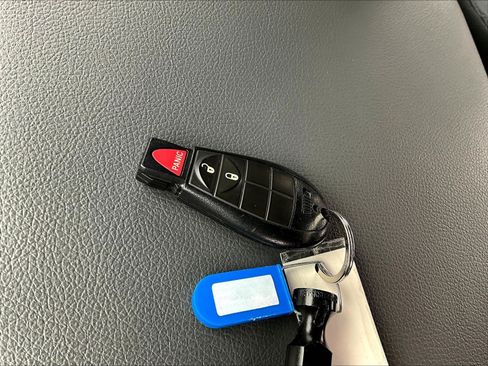 Used 2017 RAM 1500 Express RWD image 36