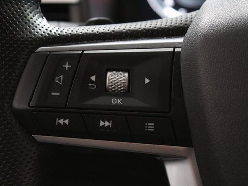 Used 2024 Mitsubishi Outlander SE Black Edition image 18