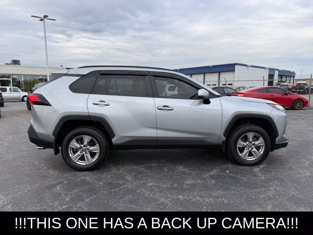 Used 2022 Toyota RAV4 XLE FWD image 10