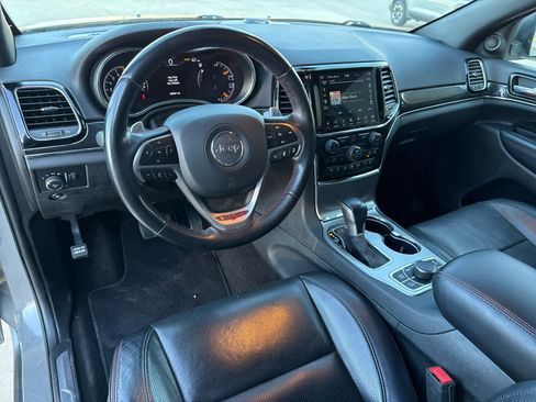 Used 2020 Jeep Grand Cherokee Trailhawk w/ Trailhawk Luxury Group image 15