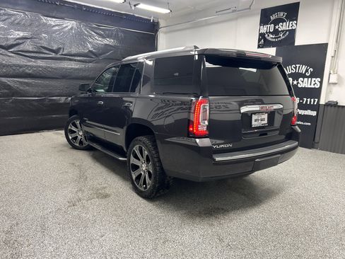 Used 2017 GMC Yukon Denali w/ Open Road Package image 3