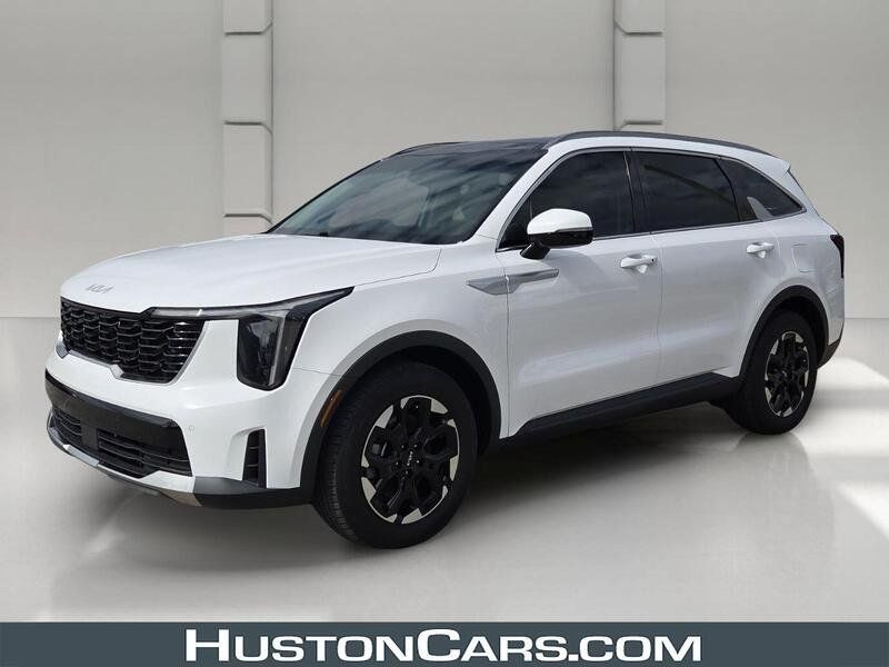 Used 2024 Kia Sorento S w/ Panoramic Sunroof Package FWD image 1
