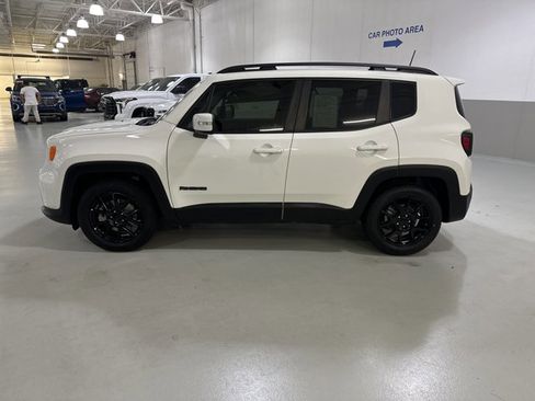 Used 2020 Jeep Renegade Altitude image 5