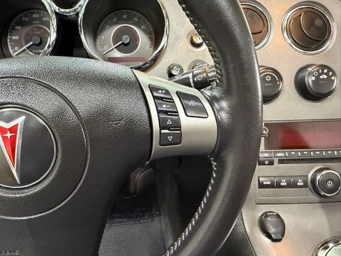 Used 2007 Pontiac Solstice GXP RWD image 17