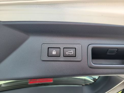 Certified 2026 Subaru Forester Premium AWD/4WD image 19