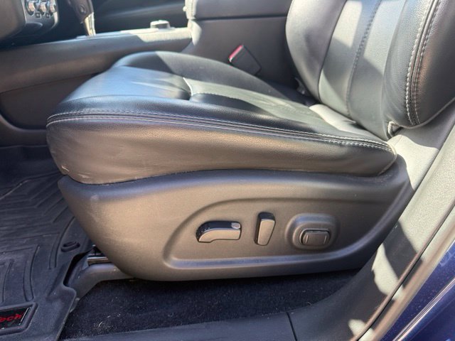Used 2018 Nissan Pathfinder SL w/ SL Premium Package AWD/4WD image 11