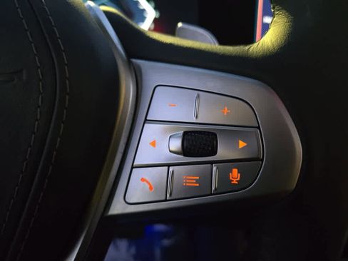 Used 2026 BMW X7 xDrive40i image 16