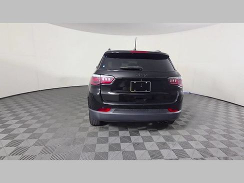 Used 2020 Jeep Compass Latitude FWD image 41