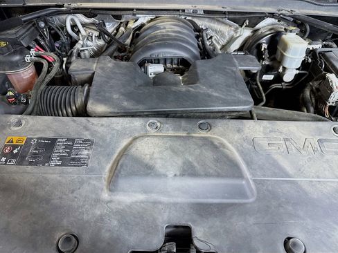 Used 2016 GMC Yukon SLT image 40