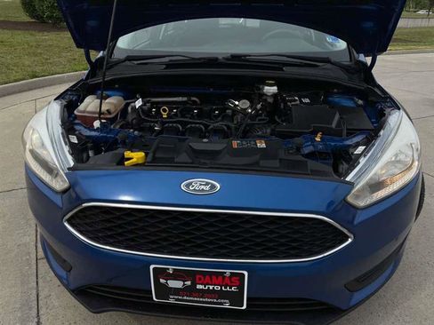 Used 2018 Ford Focus SE FWD image 25