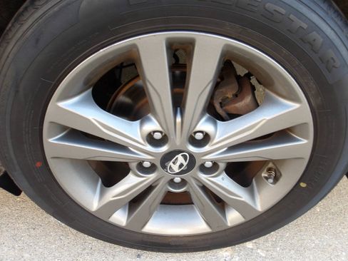 Used 2018 Hyundai Elantra SEL w/ Cargo Package FWD image 25
