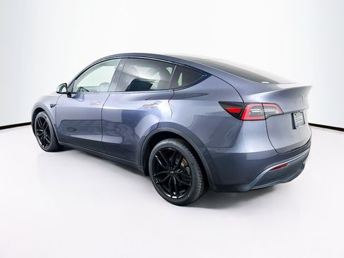 Used 2023 Tesla Model Y Long Range AWD/4WD image 5