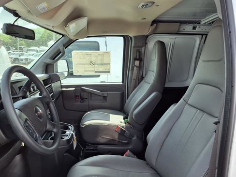 New 2026 GMC Savana 3500 w/ Driver Convenience Package image 15