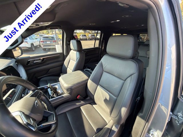 Used 2025 Chevrolet Suburban Z71 AWD/4WD image 47