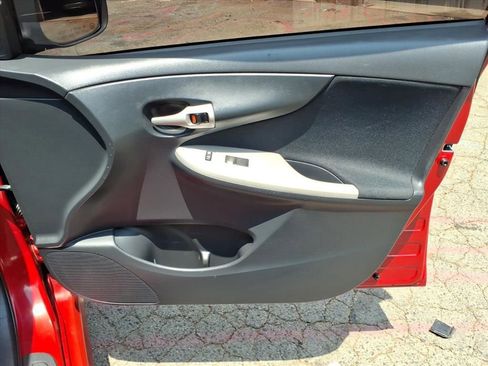 Used 2013 Toyota Corolla S FWD image 26