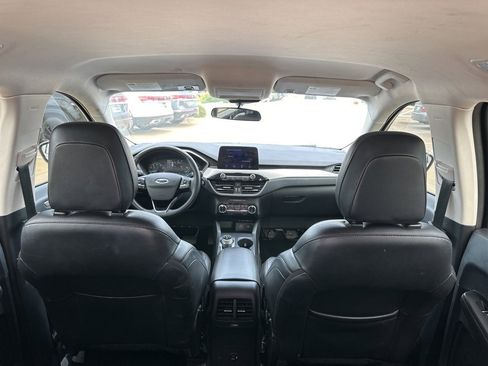 Used 2022 Ford Escape SEL image 12