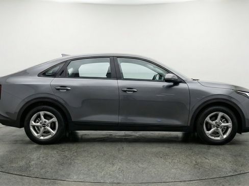 Used 2025 Kia K4 FWD image 11