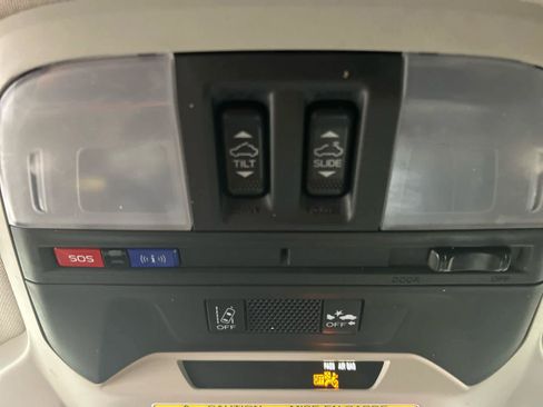Used 2022 Subaru Crosstrek 2.5i Sport w/ Moonroof Package AWD/4WD image 6