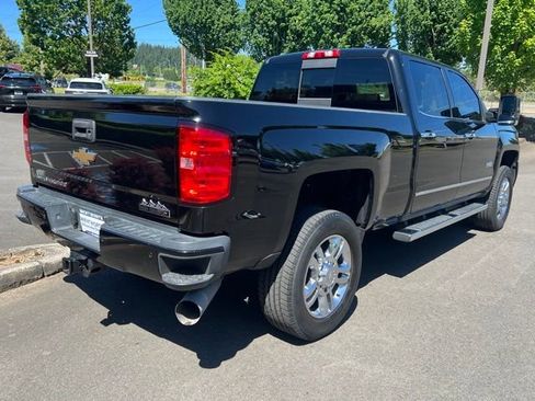 Used 2015 Chevrolet Silverado 2500 High Country w/ Duramax Plus Package AWD/4WD image 8