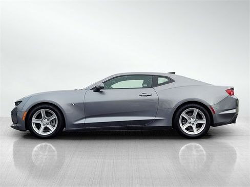 Used 2022 Chevrolet Camaro LT image 8