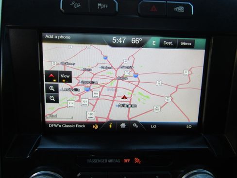 Used 2015 Ford F150 Platinum w/ Equipment Group 701A Luxury image 13