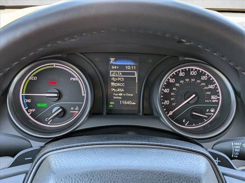 Used 2024 Toyota Camry SE FWD image 11