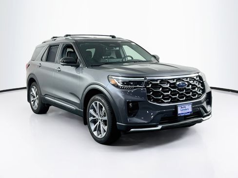 Used 2025 Ford Explorer Platinum w/ Ultimate Package AWD/4WD image 3