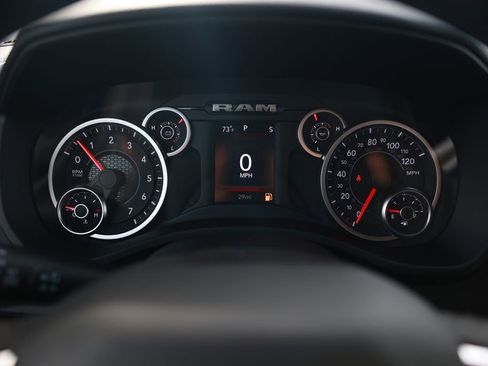 New 2026 RAM 1500 4x4 Crew Cab image 16