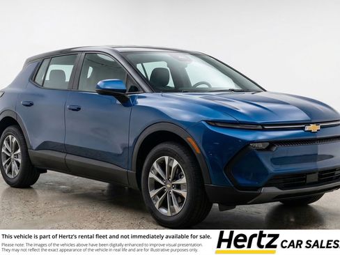 Used 2025 Chevrolet Equinox LT image 1