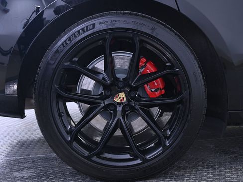 Used 2023 Porsche Macan GTS image 12