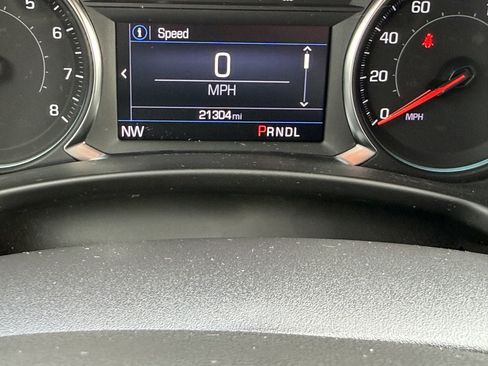 Used 2024 Chevrolet Equinox RS AWD/4WD image 16