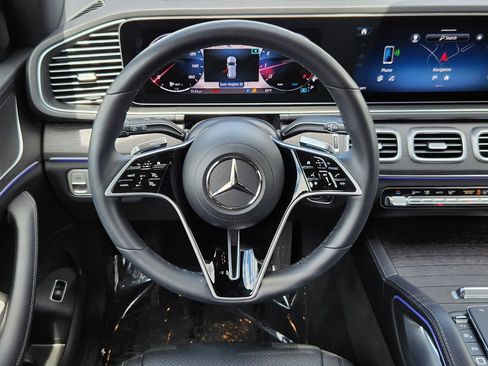 Used 2025 Mercedes-Benz GLE 350 4MATIC image 25