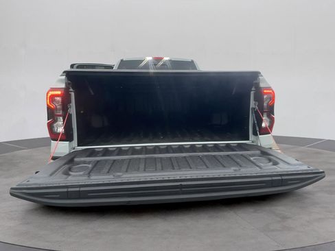 Used 2024 Ford Ranger Lariat w/ Advanced Towing Package image 23