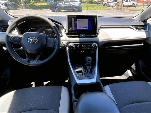 Used 2023 Toyota RAV4 XLE FWD image 15